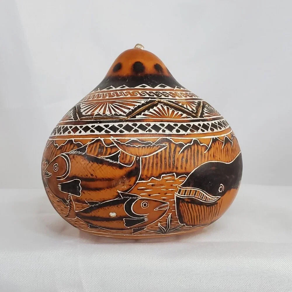 VTG Peruvian Folk Art Hand Carved Gourd w/Lid Trinket Box Whales Fish Sea Life - Picture 3 of 16